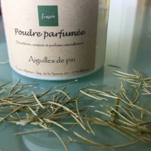 Poudre parfumée aiguilles de pin