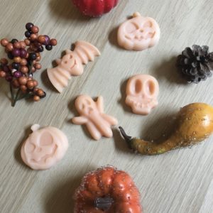 Fondant Halloween senteur Latte Potiron aux formes de citrouille, fantôme, crâne ou chauve-souris