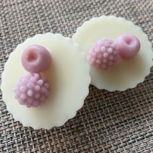 Fondant en cire parfumée senteur Cassis & Litchi à la cire d'olive végétale naturelle