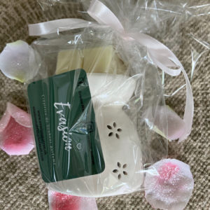 Set cadeau avec brûle-parfum, bougie chauffe-plat et tablette de cire parfumée en cire d'olive végétale