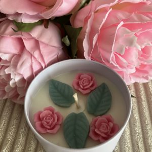 Bougie Azalée d'amour édition printanière avec parfum Azalée du Japon et micas rose et vert